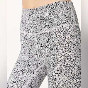 Lululemon Wunder Train High-Rise Crops size 6